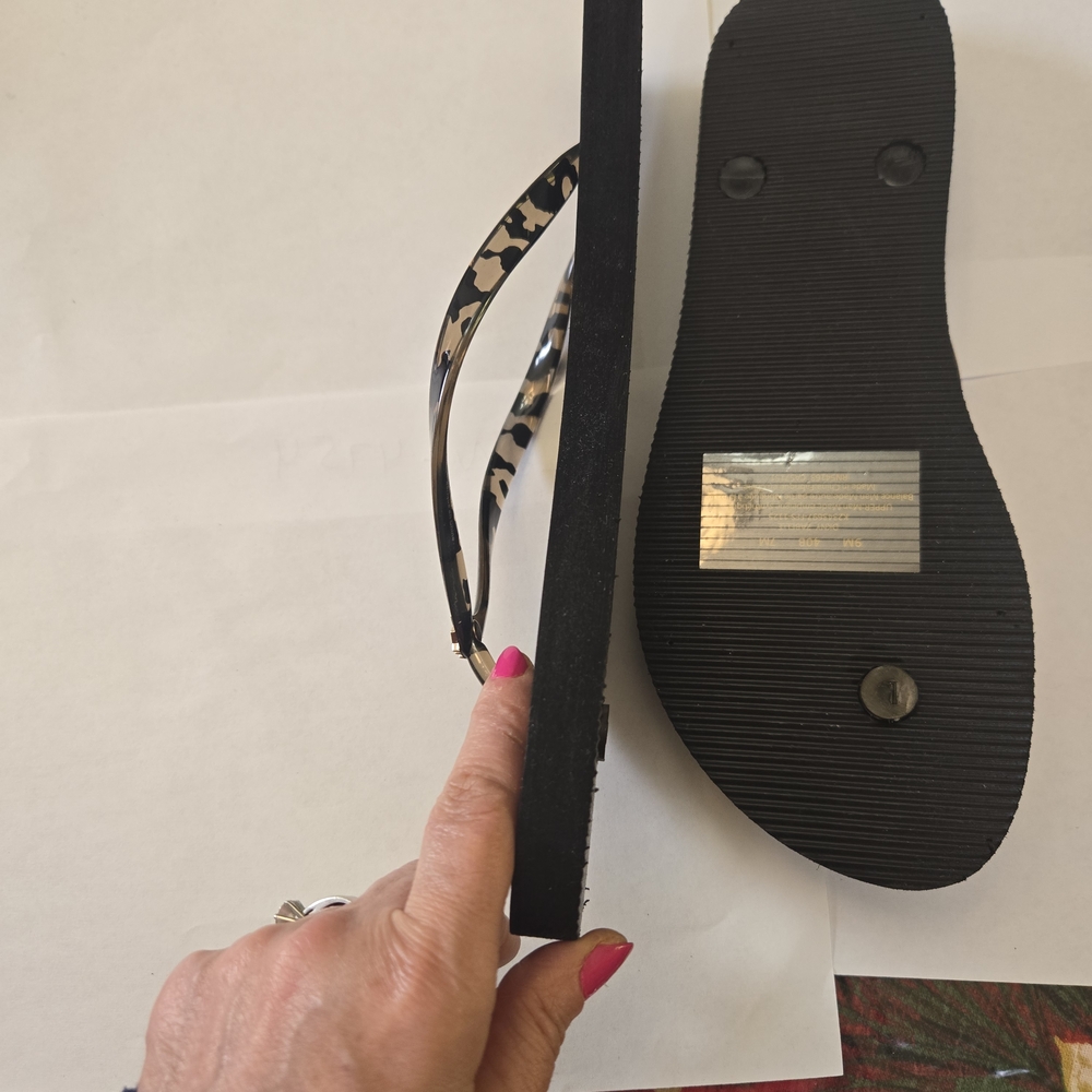 DKNY Black Leopard Thong Flip Flops Slippers - Picture 6 of 8